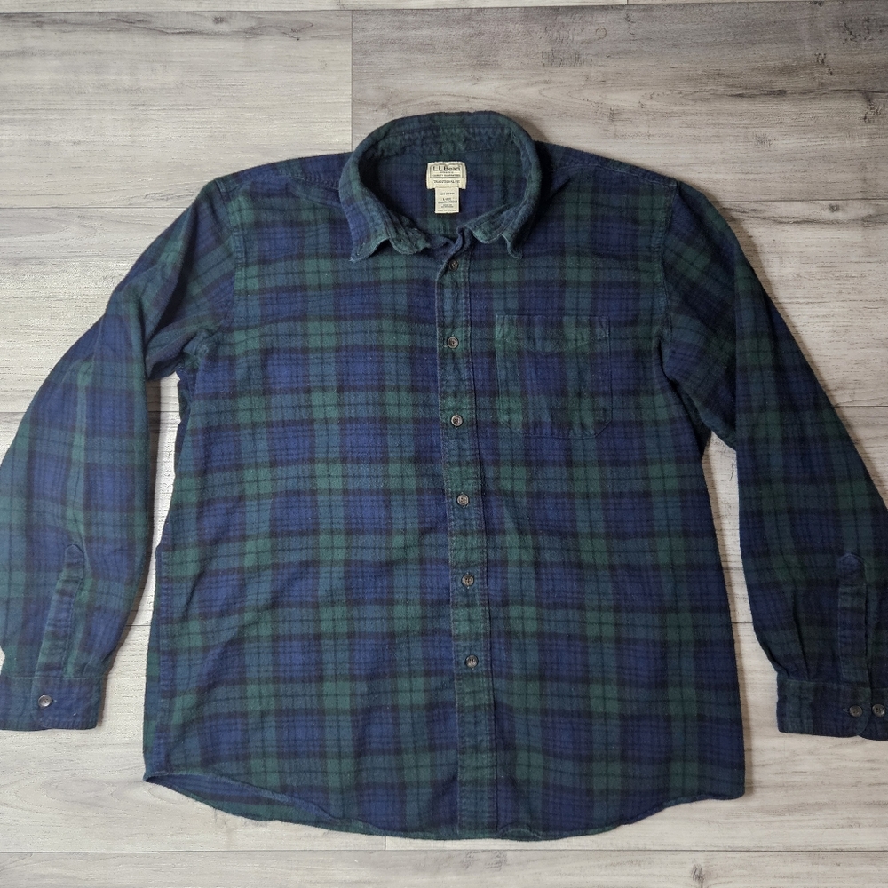 L.L. Bean Green and Blue Plaid Casual Button Down Shirt